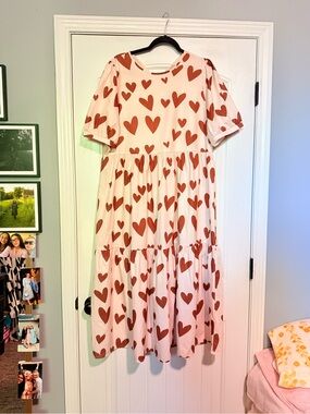SHEIN Pink Dress with Red Heart Print Tiered Puff Sleeve
